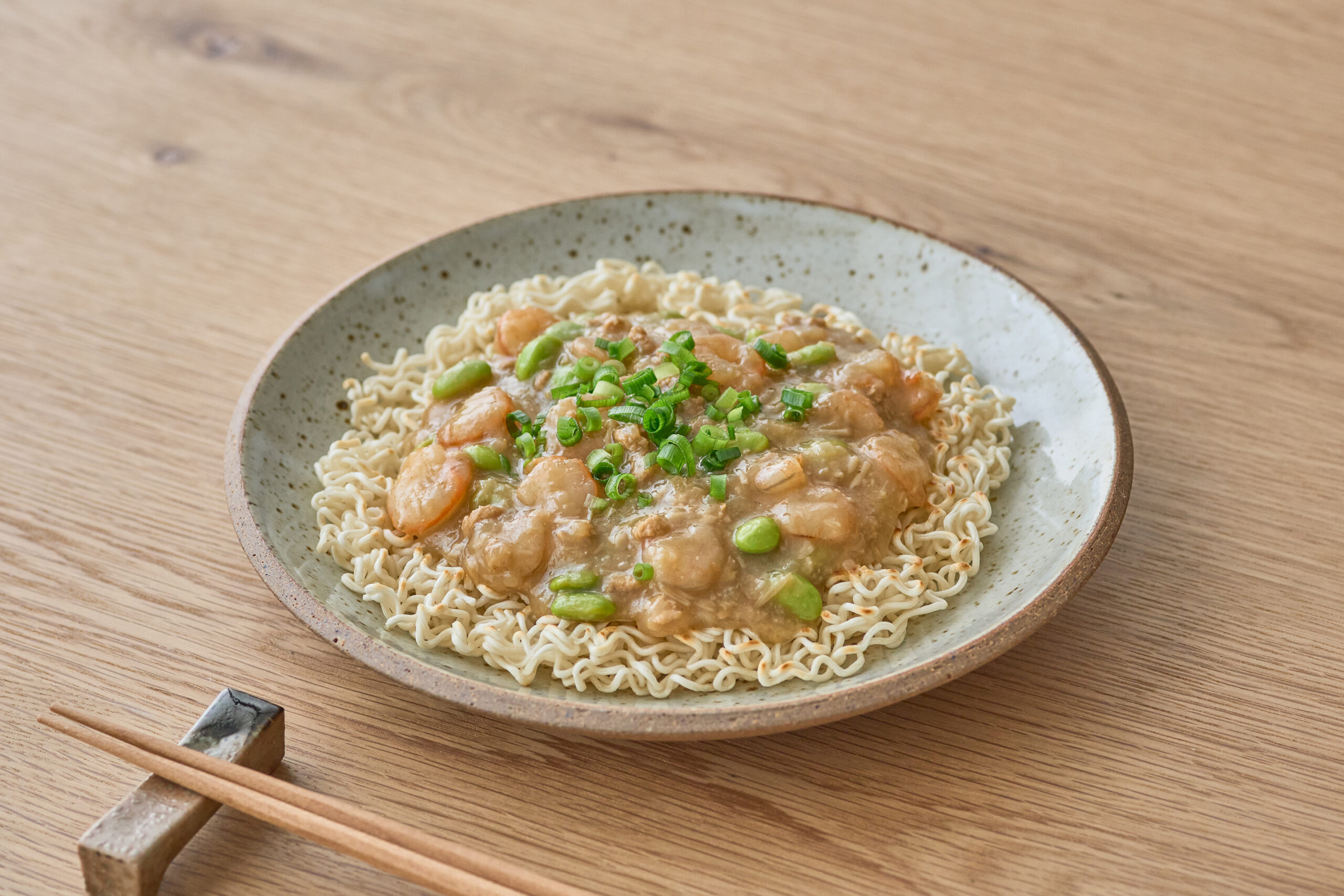 爽やかな辛味！白い麻婆あんかけ麺