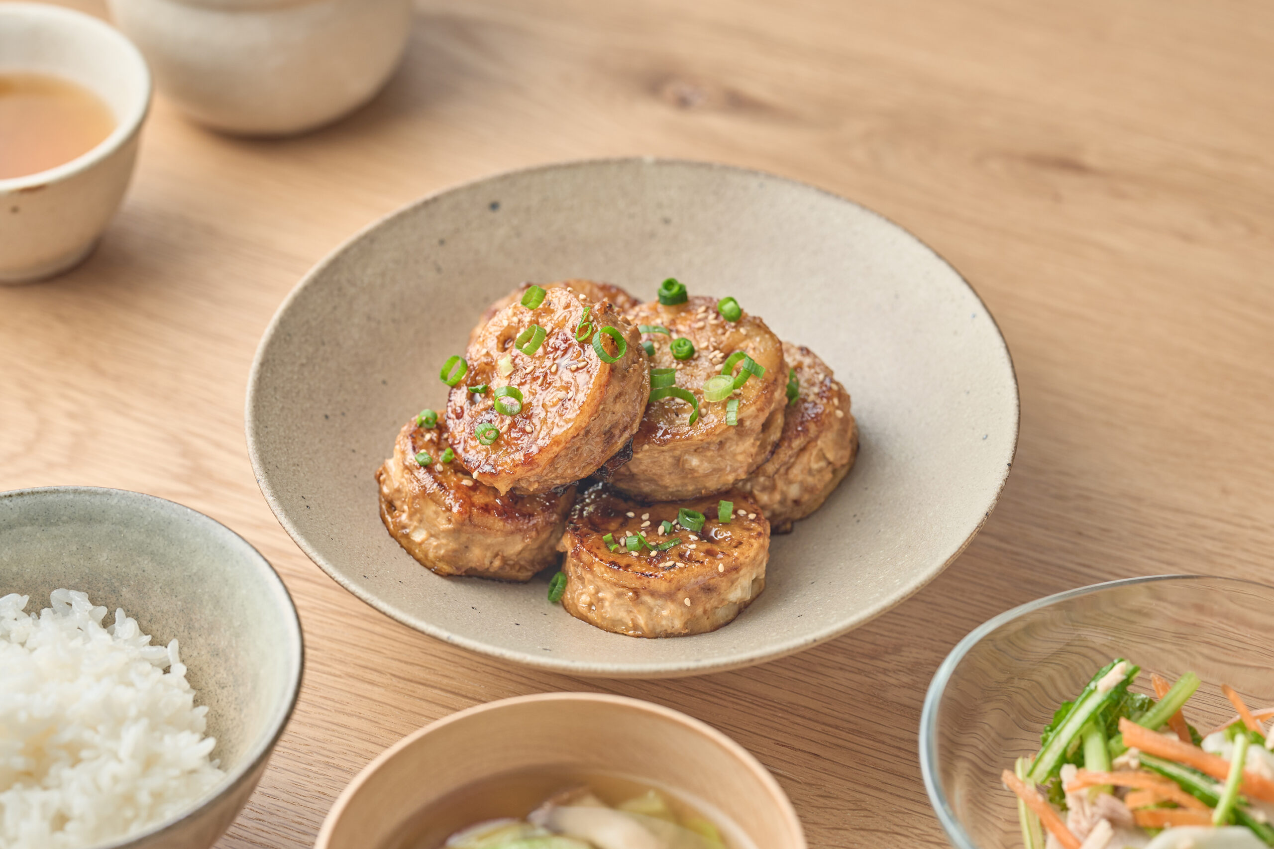 ご飯がすすむ定番おかず！れんこんのはさみ焼き