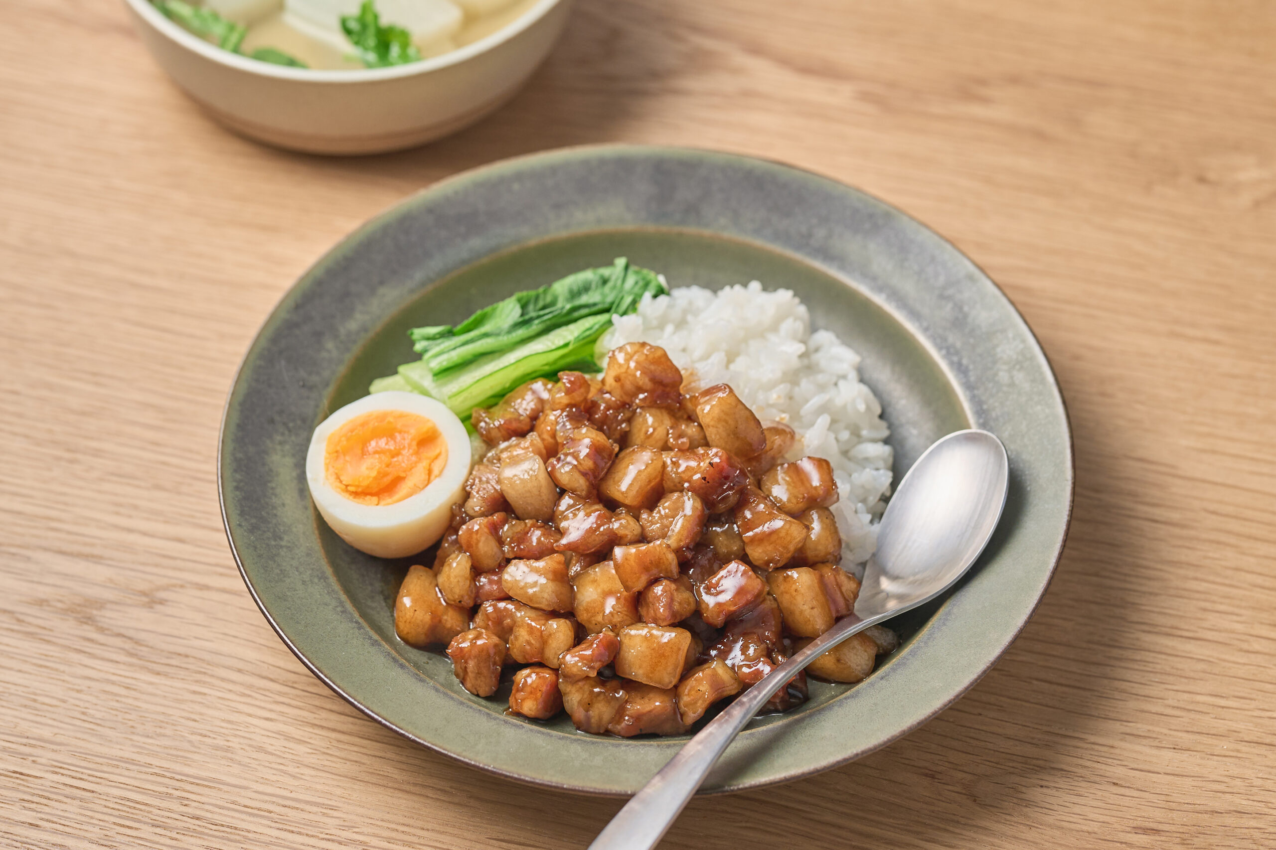 15分で完成！ご飯がすすむルーローハン