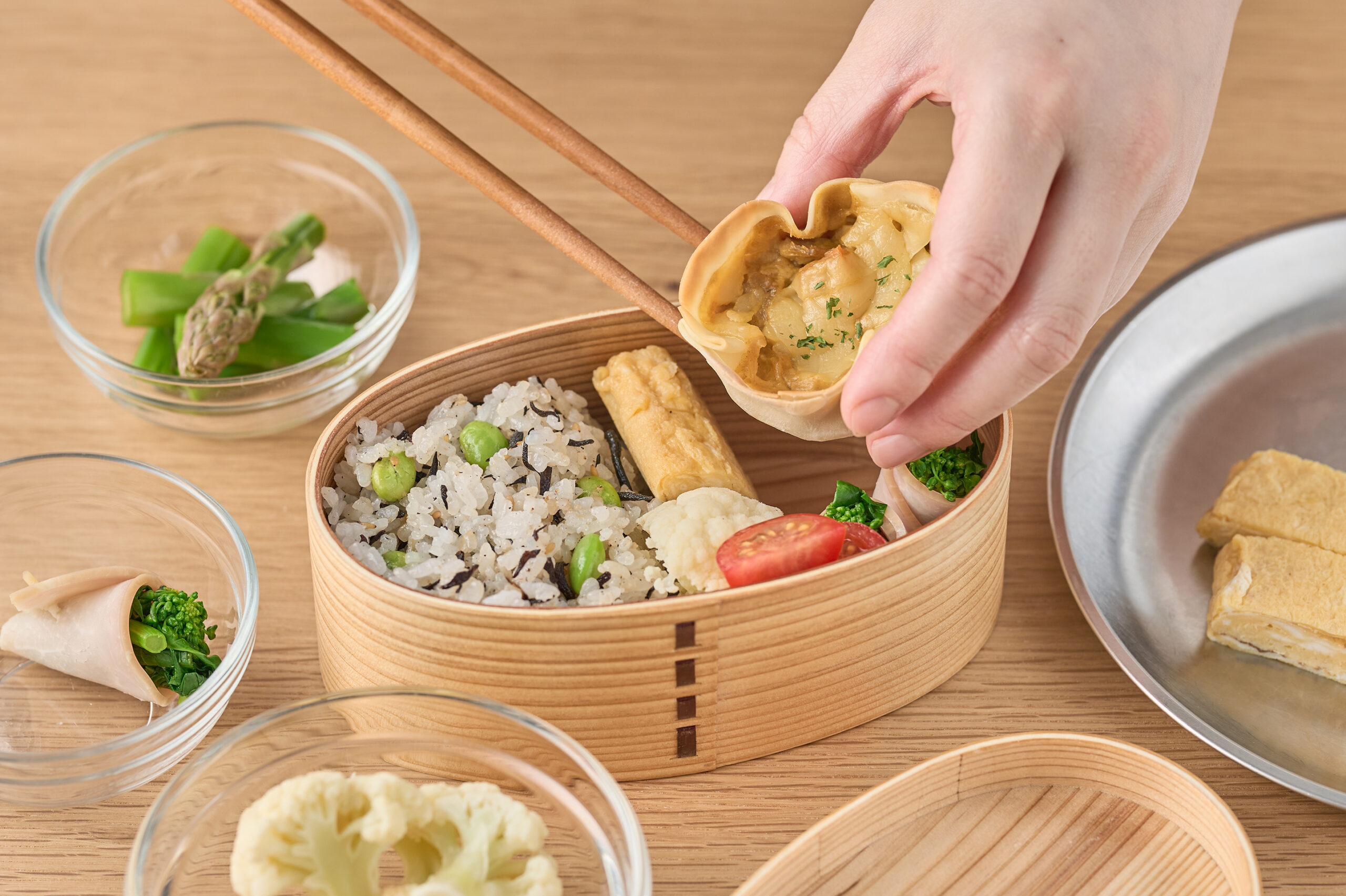 餃子の皮で作る！カレーカップグラタン