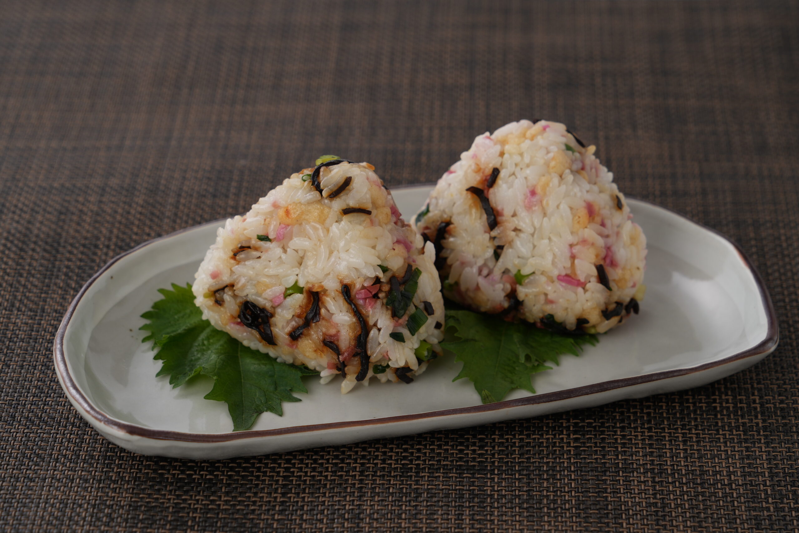 紅しょうがと天かすのおにぎり