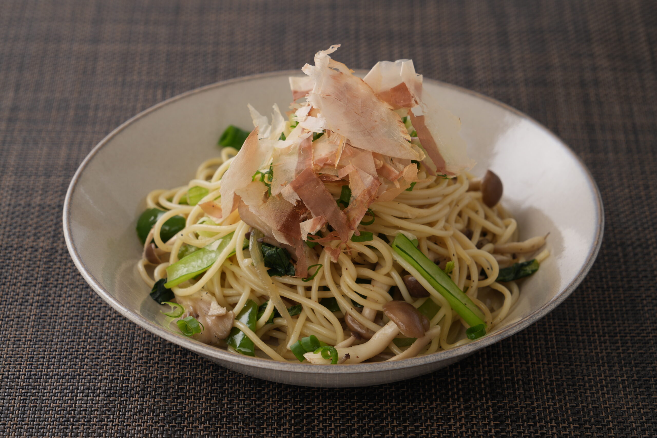 白だしでつくる　きのこと小松菜のパスタ