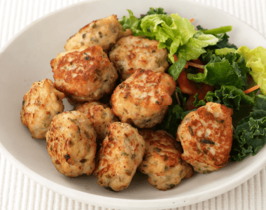 豆腐と鶏ひき肉のふわふわナゲット　紅しょうが入り