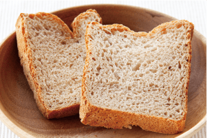 有機国内産　全粒粉（中力タイプ）　ホームベーカリーで作る全粒粉のパン
